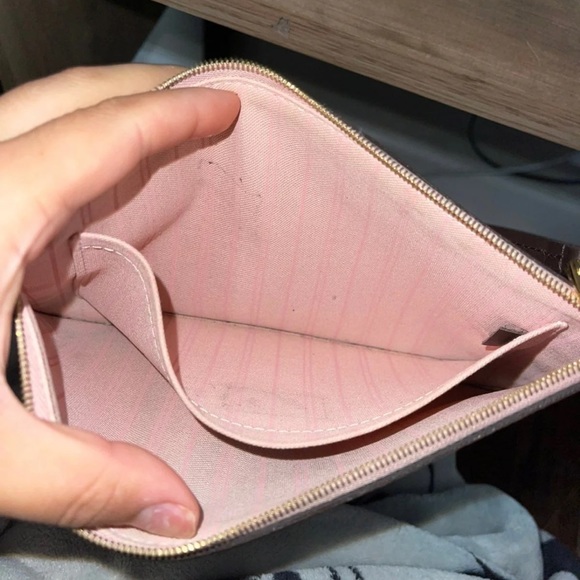 Louis Vuitton Pochette - Picture 4 of 5